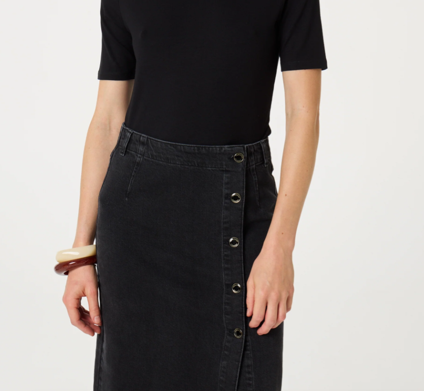 Carmel Denim Skirt Washed Black