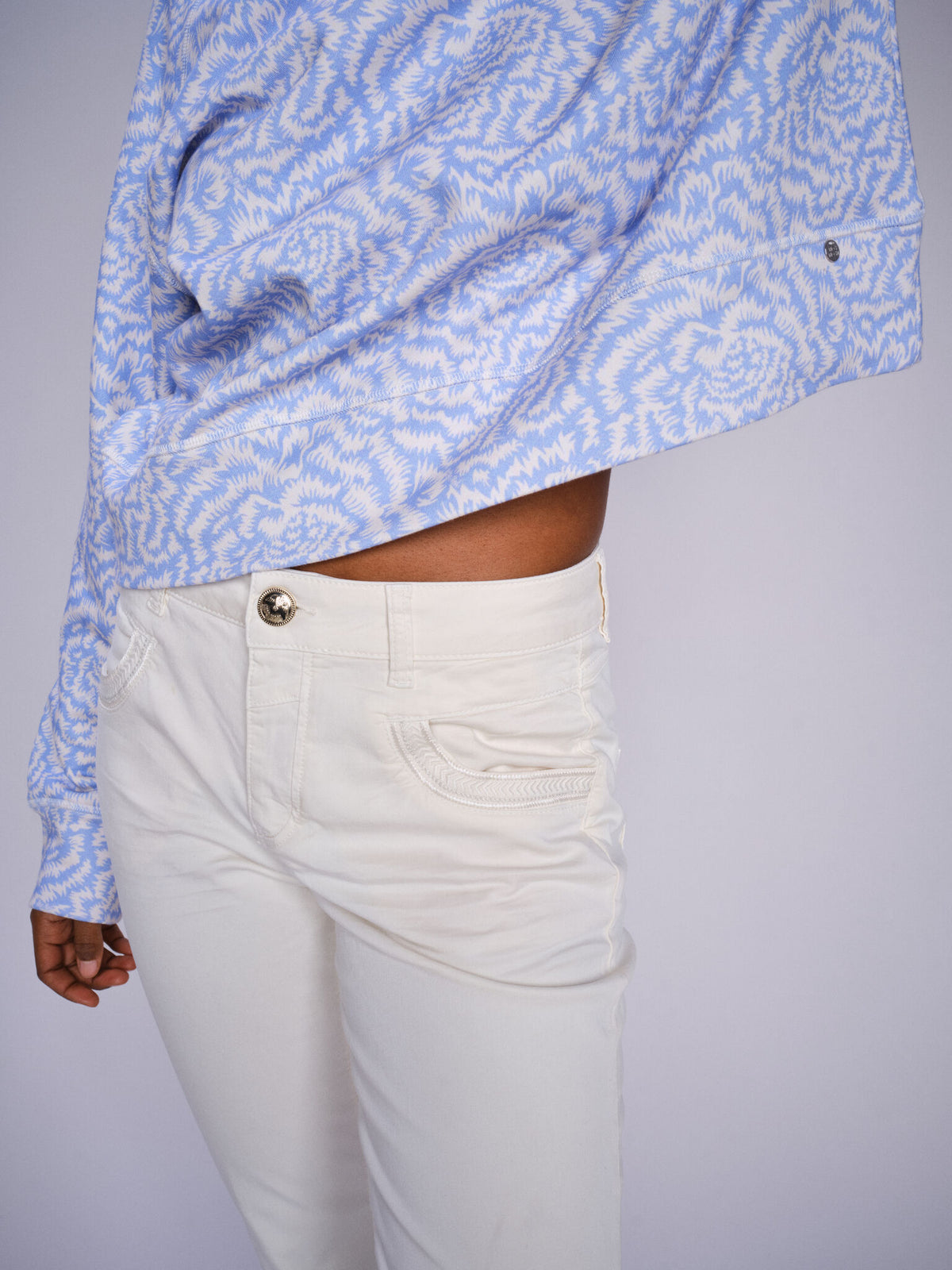 Barbro O Spring Sweatshirt