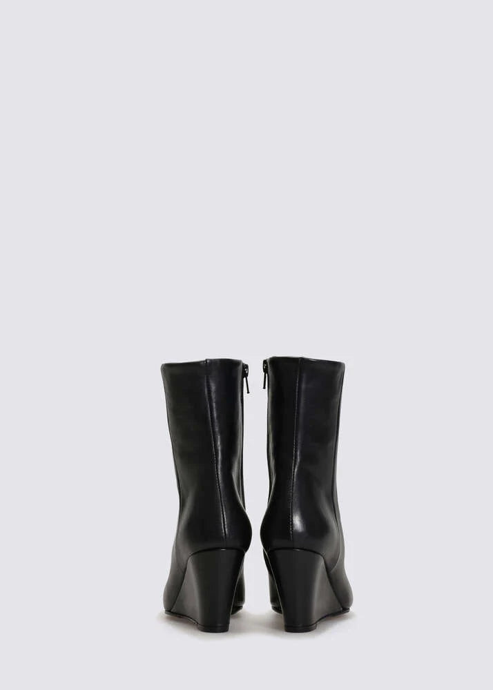 Chiela Black Leather Wedge Boot