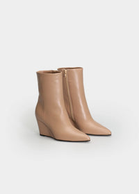 Chiela Nude Leather Wedge Boots