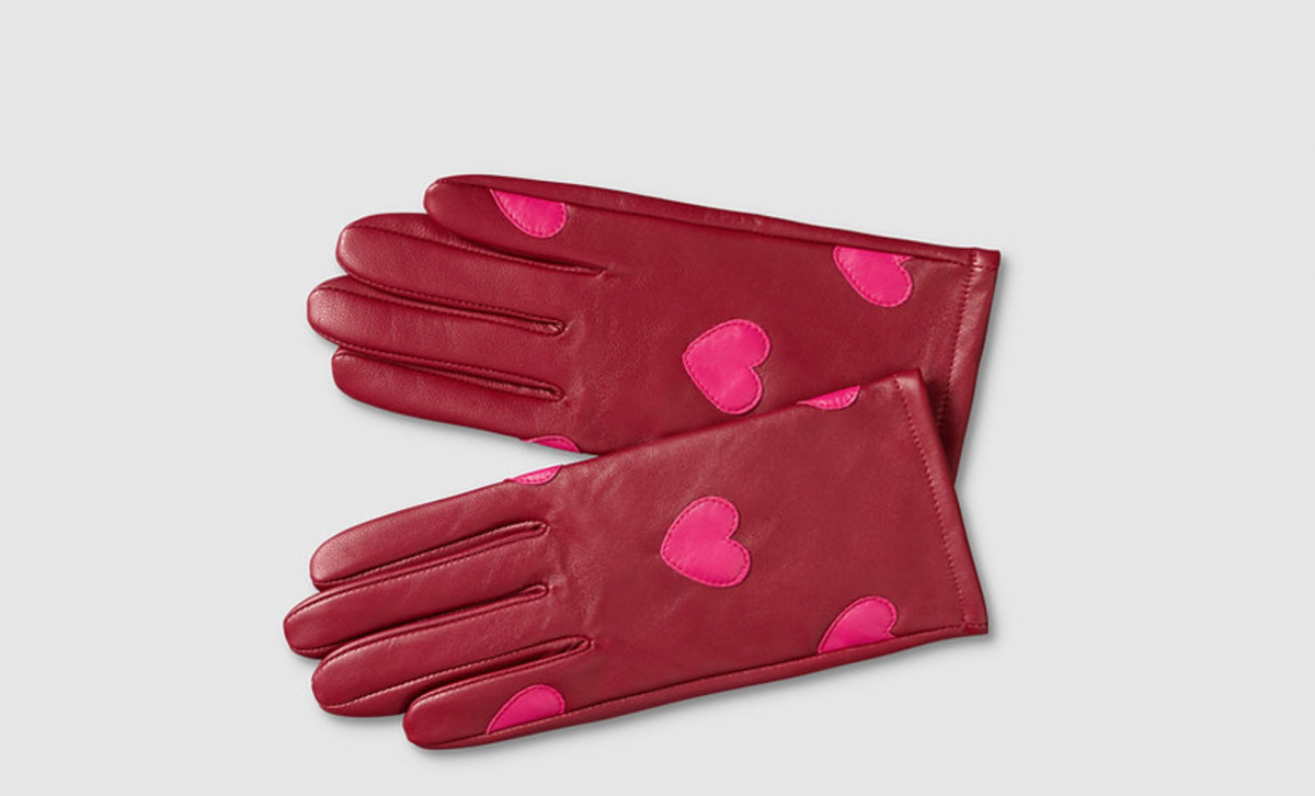 Burgundy Pink Heart Gloves