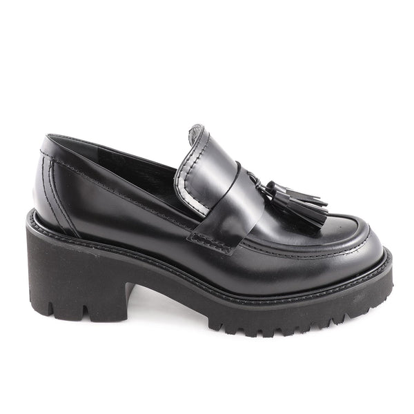 Chunky Black Leather Tassel Loafer