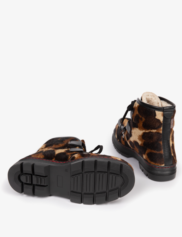 Incredible Tortoiseshell Sherling-Lined Boot Brown